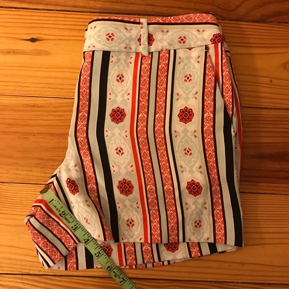 Loft Outlet Blue Red Dress Shorts, EUC, 2 - Picture 10 of 13